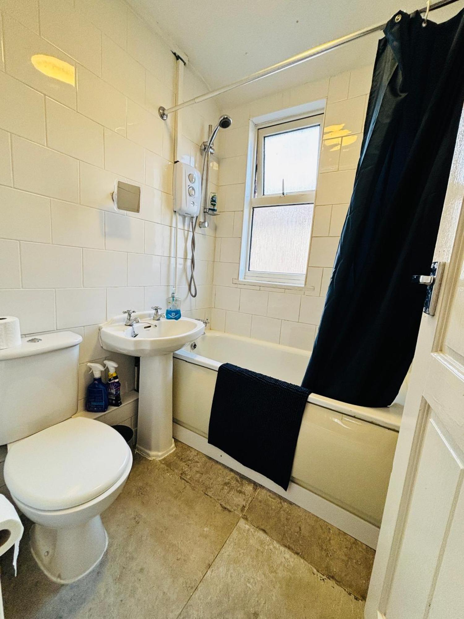 ליברפול Entire 3 Bedroom House- Free Parking מראה חיצוני תמונה